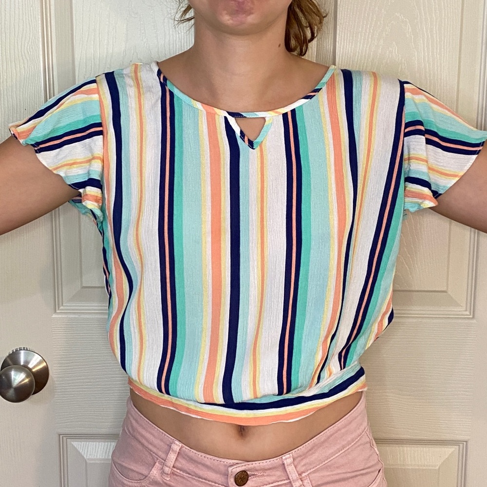Short sleeve striped top